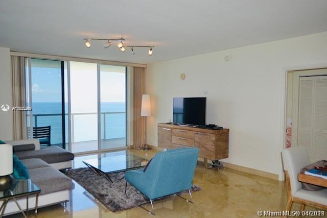 Sunny Isles Beach, FL 33160,16699 Collins Ave #2402