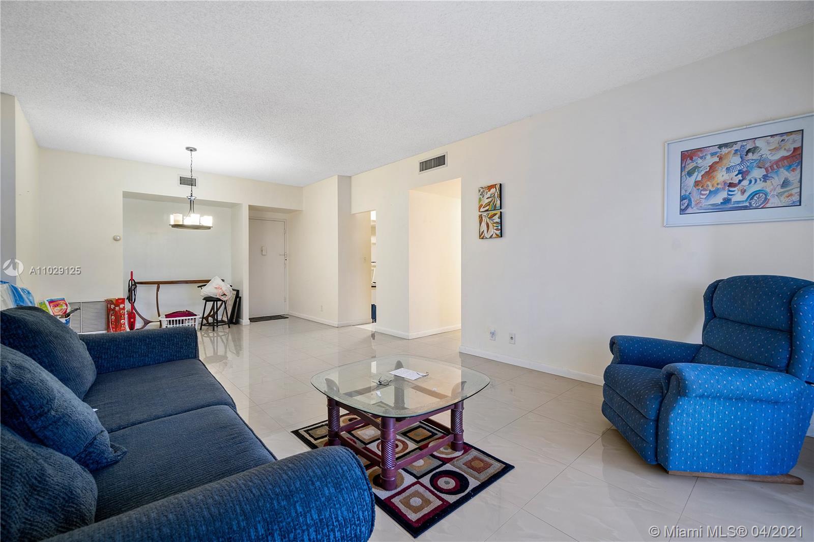 Hollywood, FL 33021,4330 Hillcrest Dr #112