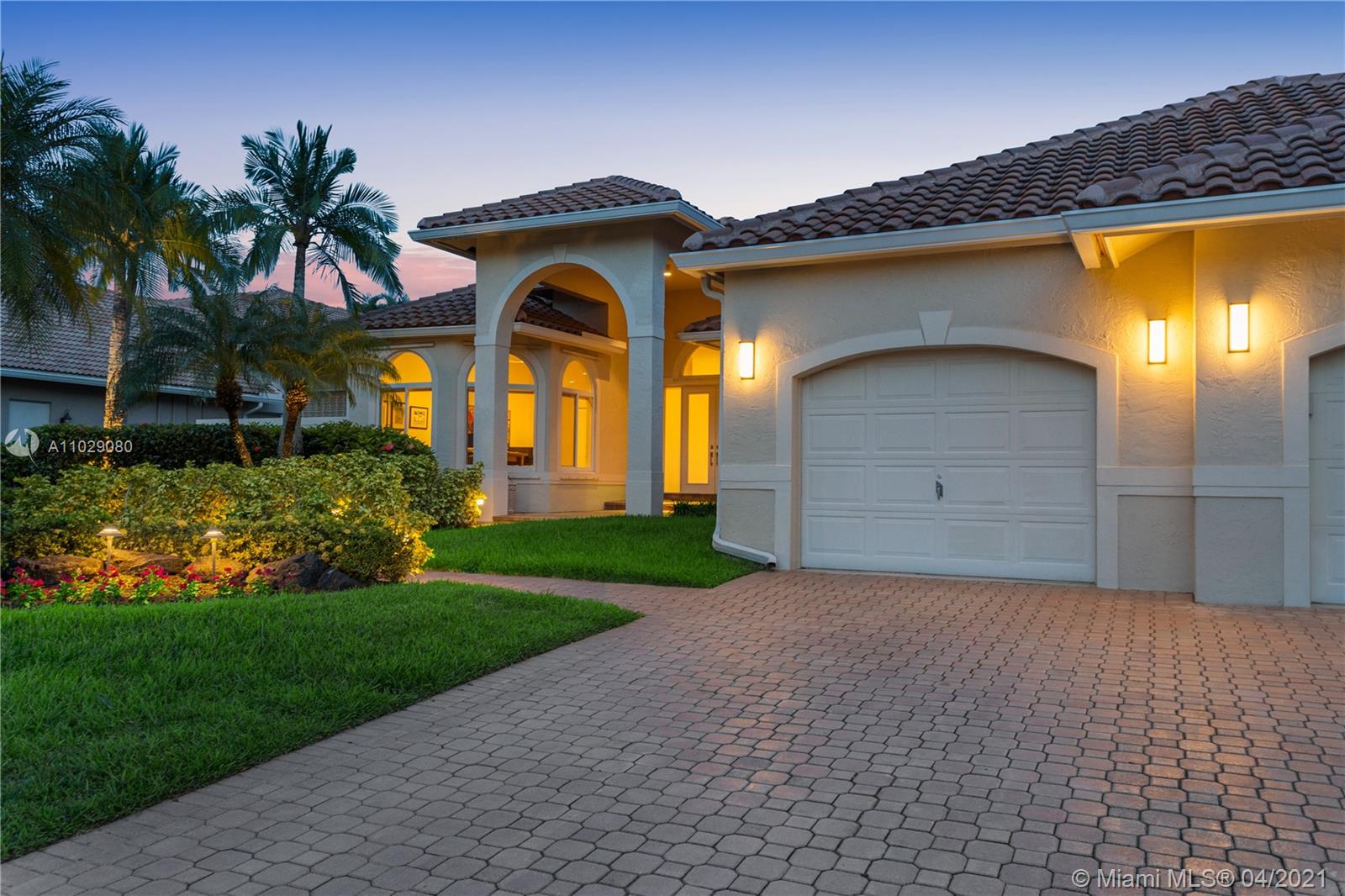 105 Dockside Cir,  Weston,  FL 33327