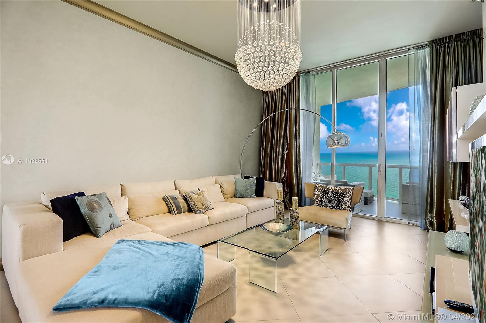 Sunny Isles Beach, FL 33160,16001 Collins Ave #3404