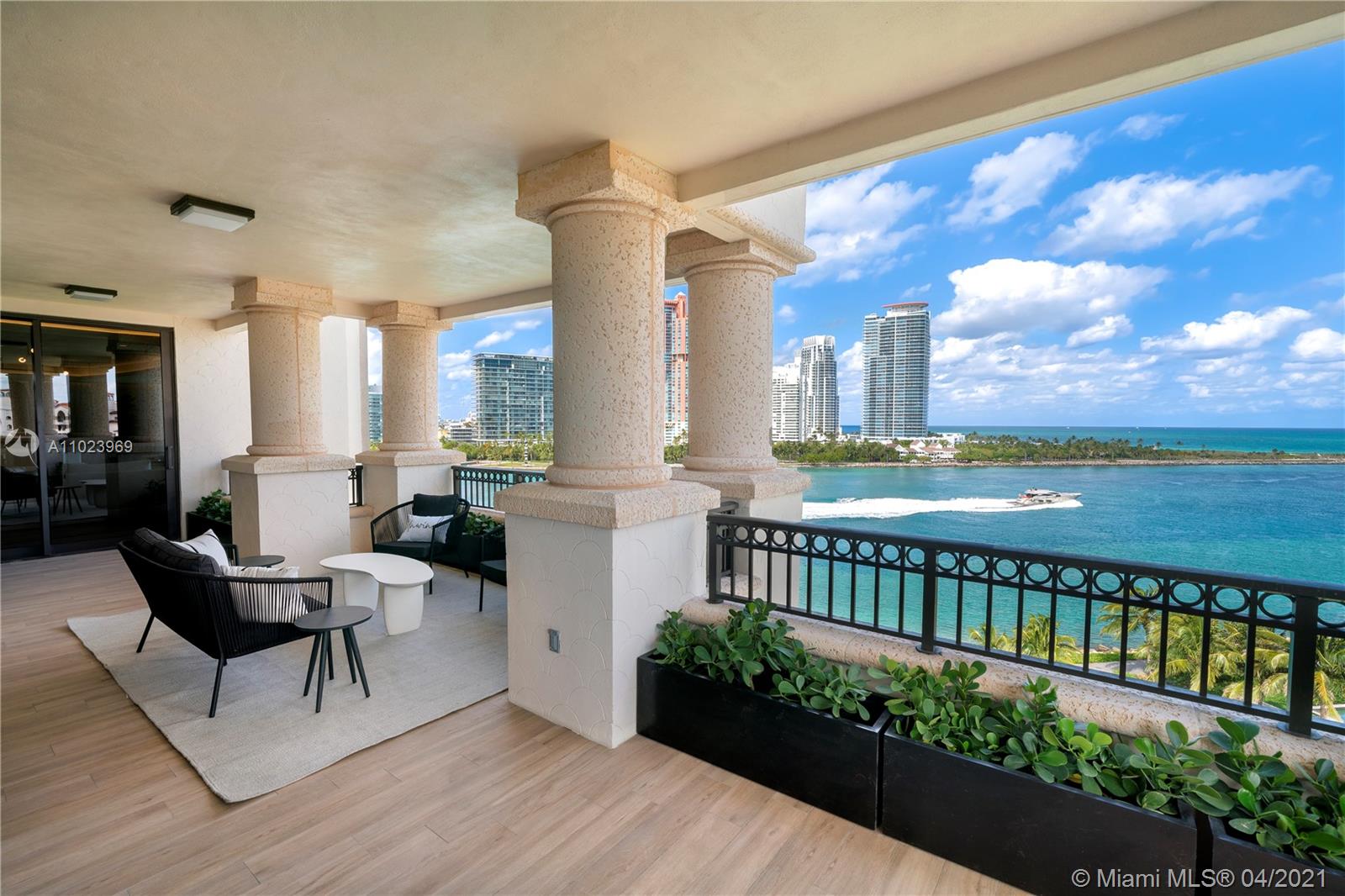 Miami Beach, FL 33109,6885 Fisher Island Dr #6885