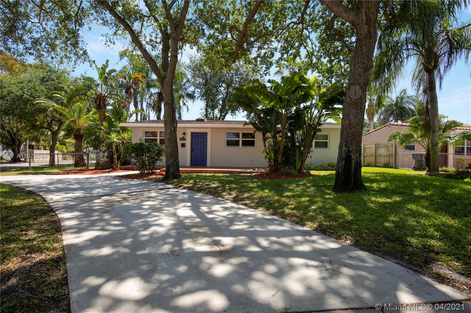 1041 N 72nd Ave, Hollywood, FL 33024