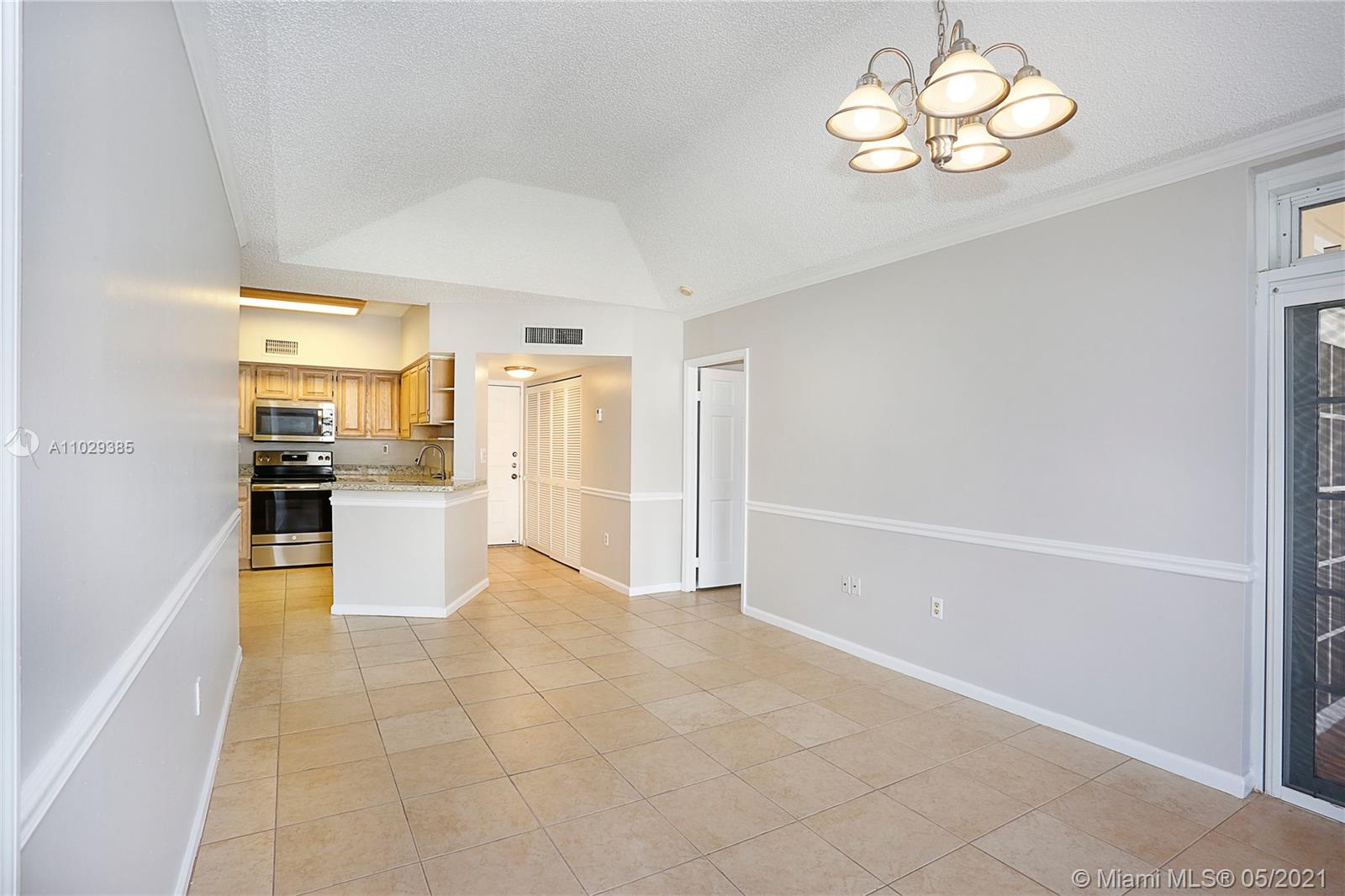 Coral Gables, FL 33146,1280 S Alhambra Cir #2414