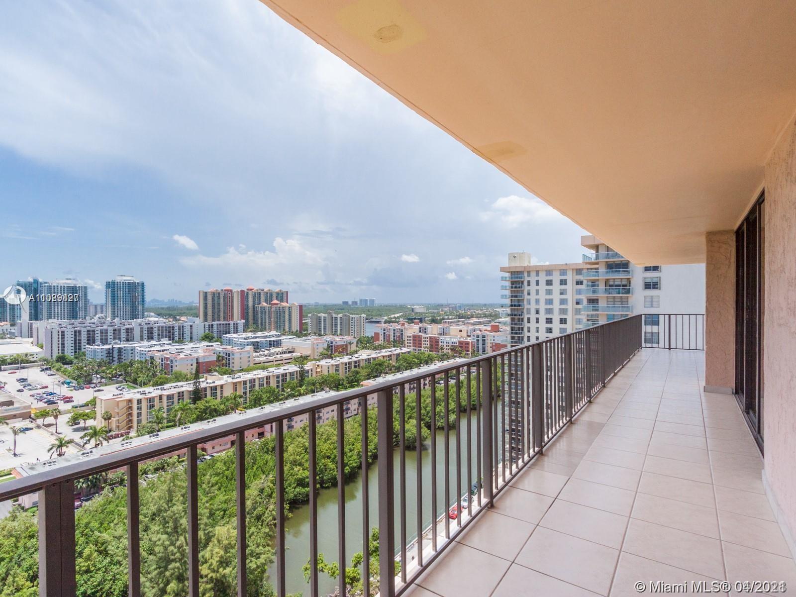 Sunny Isles Beach, FL 33160,210 174th St #2109