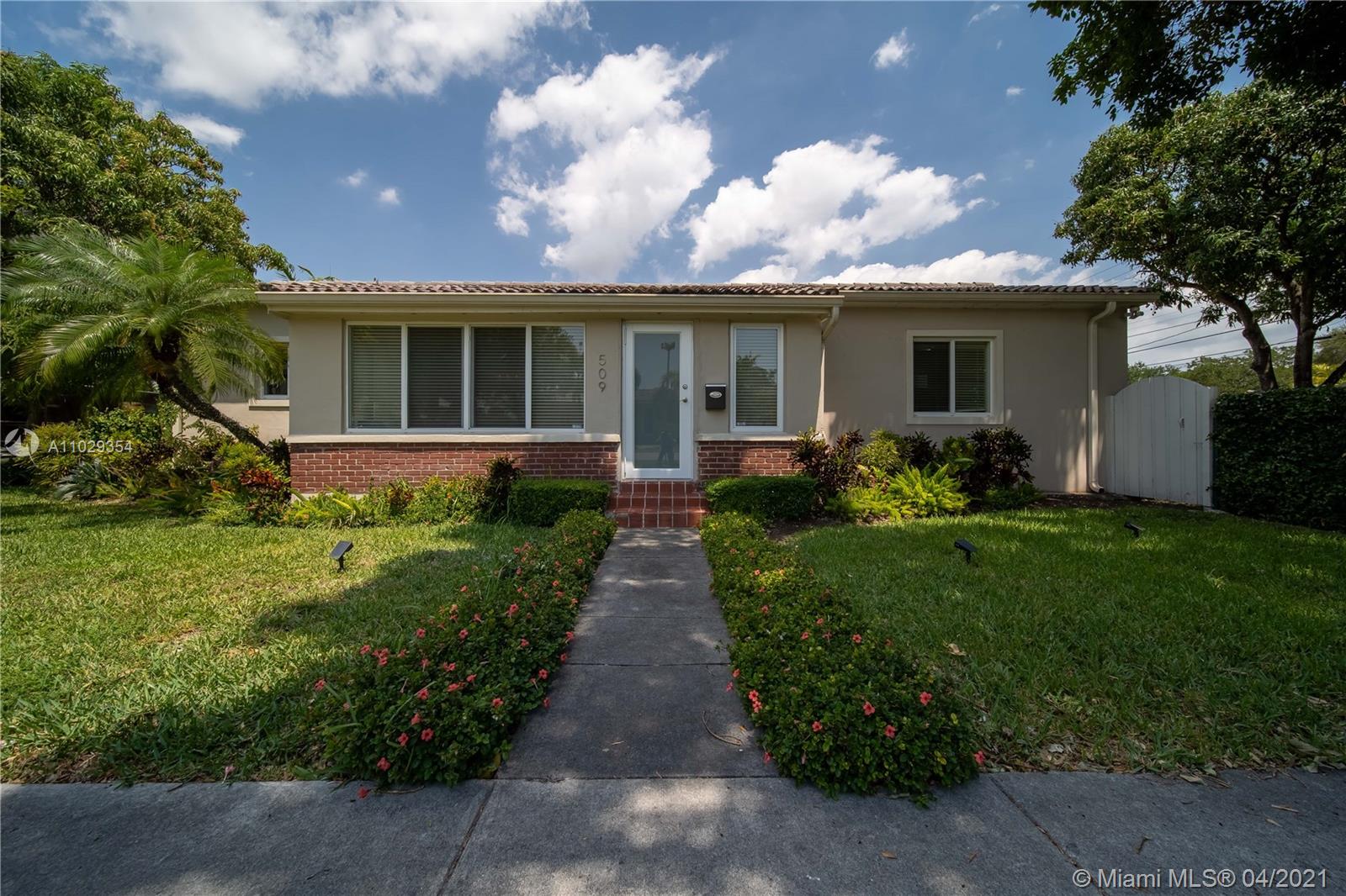 509 Oakwood Dr, Miami Springs, FL 33166