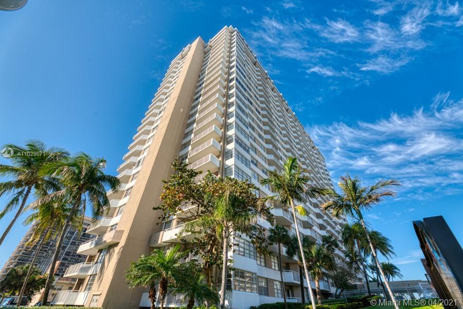 Hallandale Beach, FL 33009,1985 S OCEAN DR #18E