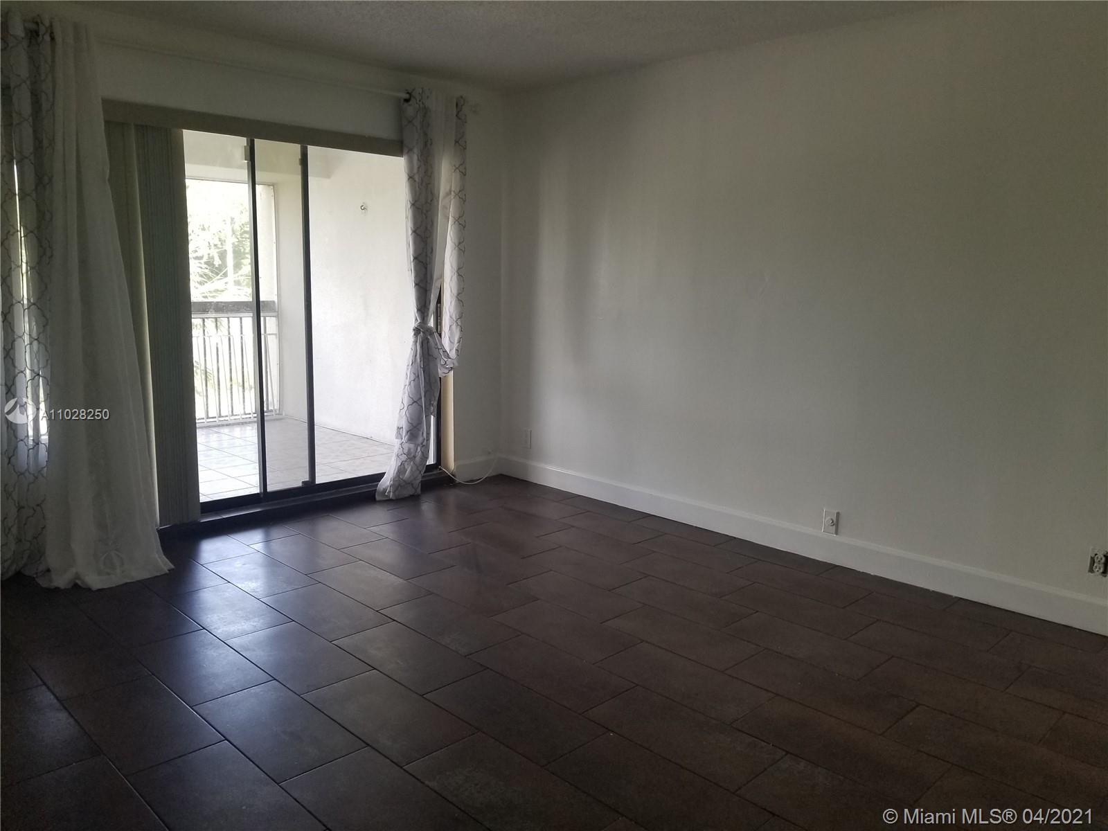 Lauderhill, FL 33319,6687 Racquet Club Dr #192