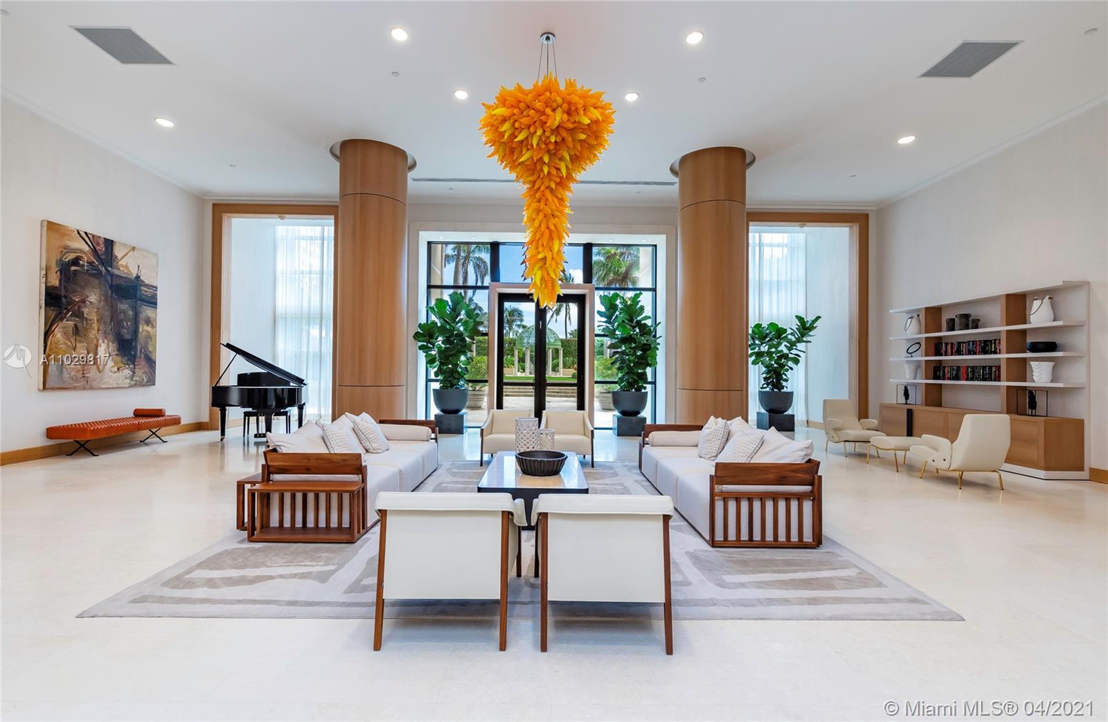 Key Biscayne, FL 33149,445 Grand Bay Dr #310