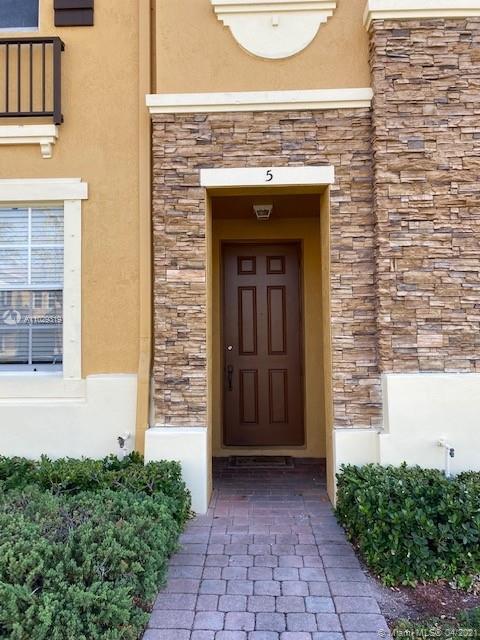 Cutler Bay, FL 33190,9249 SW 227th St #5-22