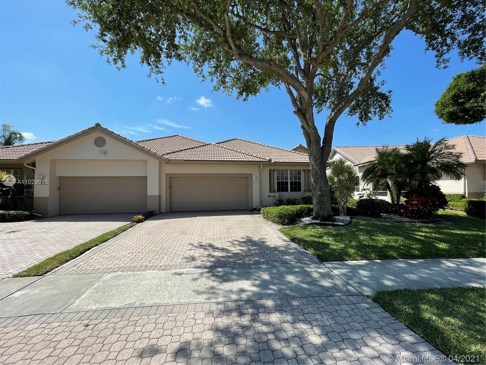 8876 Shoal Creek Ln, Boynton Beach, FL 33472