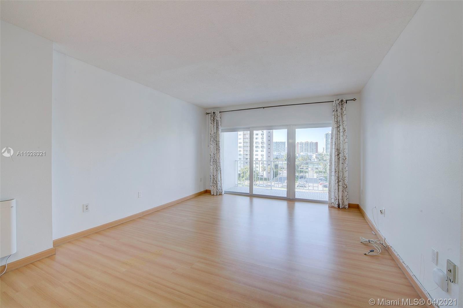 Sunny Isles Beach, FL 33160,500 Bayview Dr #625