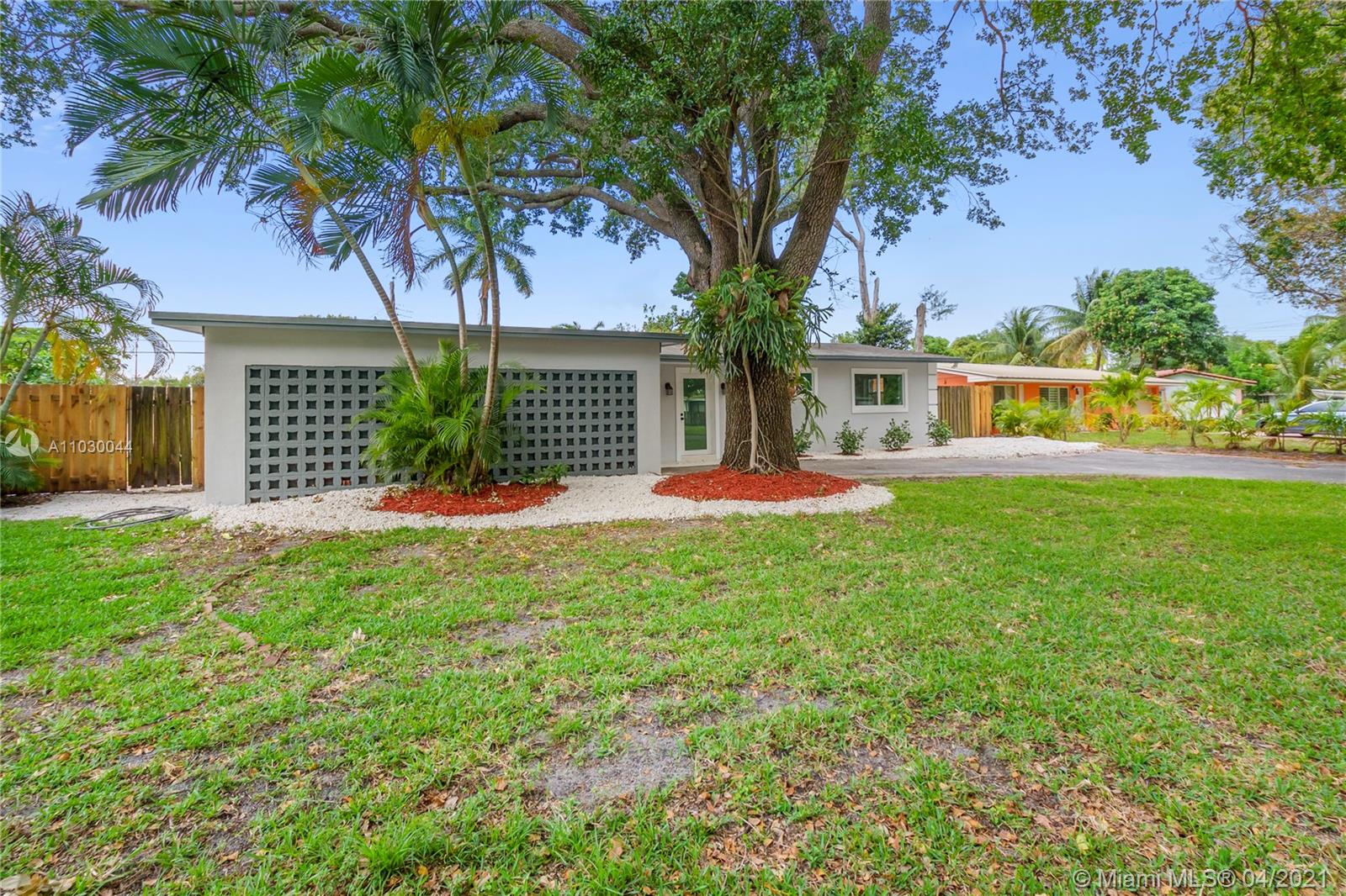 Plantation, FL 33317,4872 NW 1st Ct