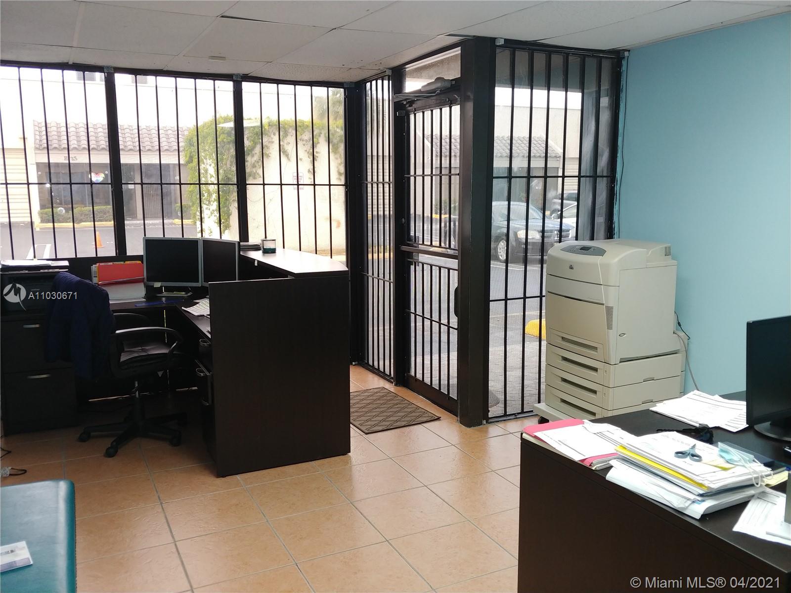 Hialeah, FL 33015,6175 NW 167th St #G24