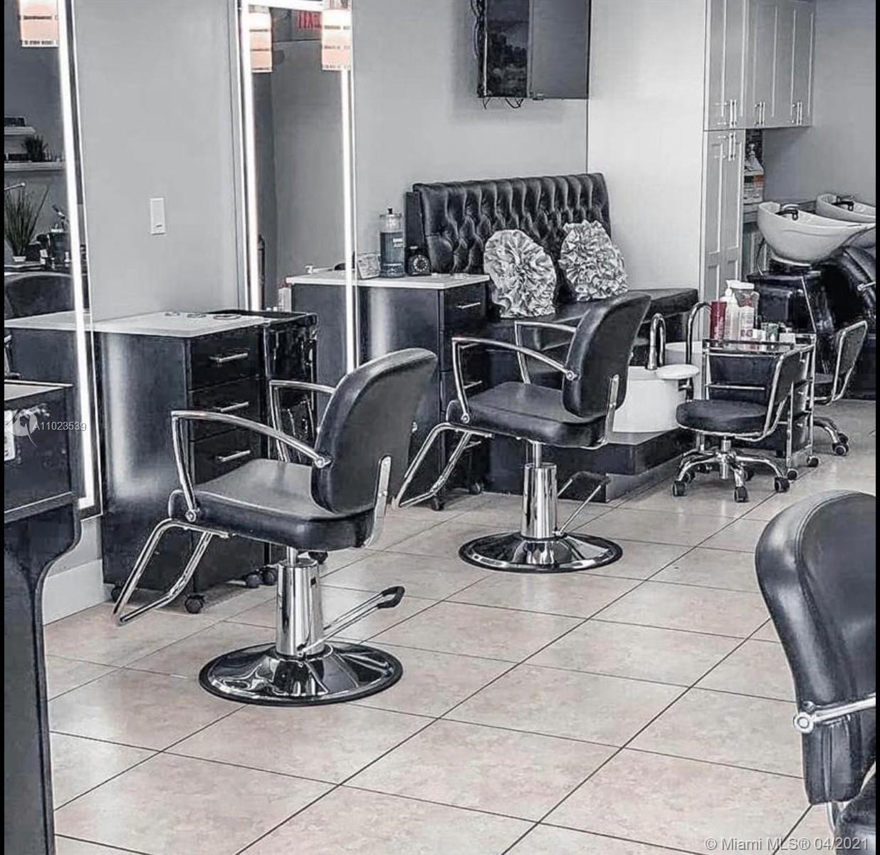 888 NW 27 AVE, Miami, FL 33125