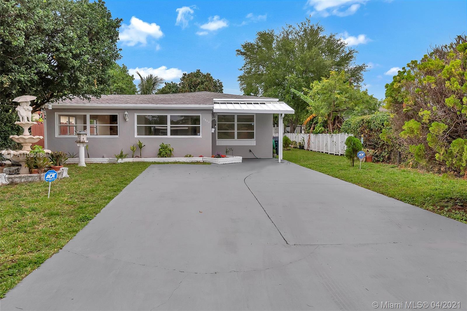 1563 NE 174th St, North Miami Beach, FL 33162