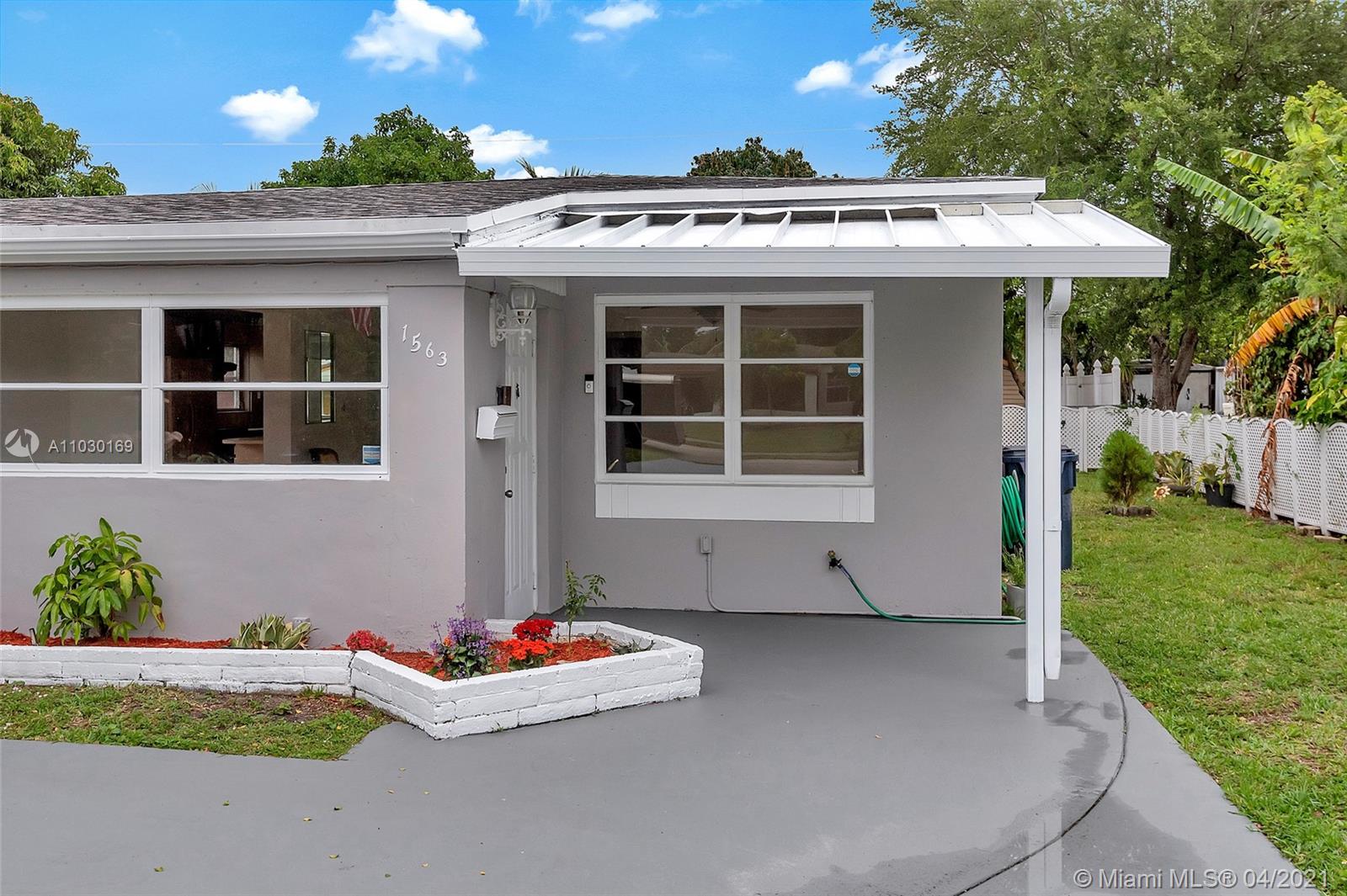 1563 NE 174th St, North Miami Beach, FL 33162