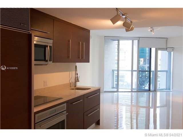 475 Brickell Ave #608, Miami, FL 33131