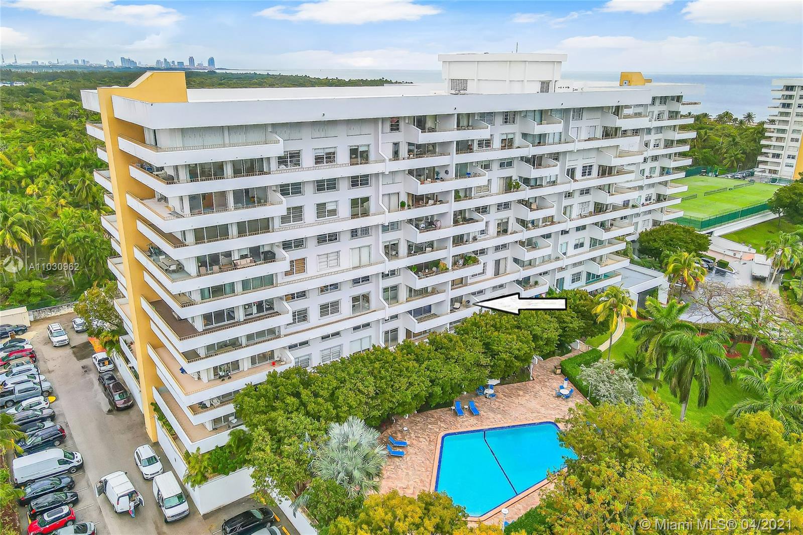 Key Biscayne, FL 33149,155 Ocean Lane Dr #405