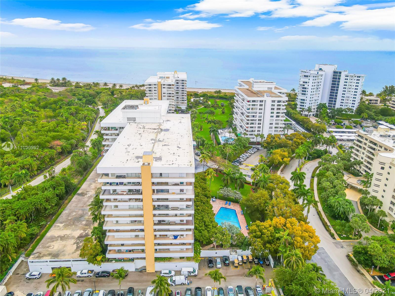 Key Biscayne, FL 33149,155 Ocean Lane Dr #405