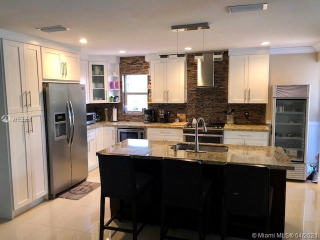 4930 SW 94th Way, Cooper City, FL 33328