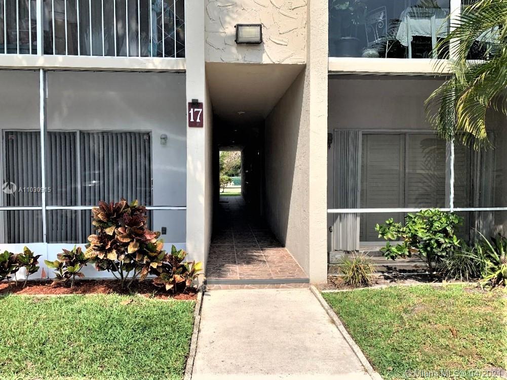 Plantation, FL 33324,17 Jacaranda Country Club Dr #119