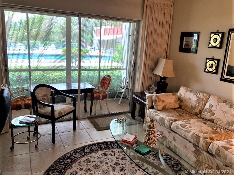 Plantation, FL 33324,17 Jacaranda Country Club Dr #119