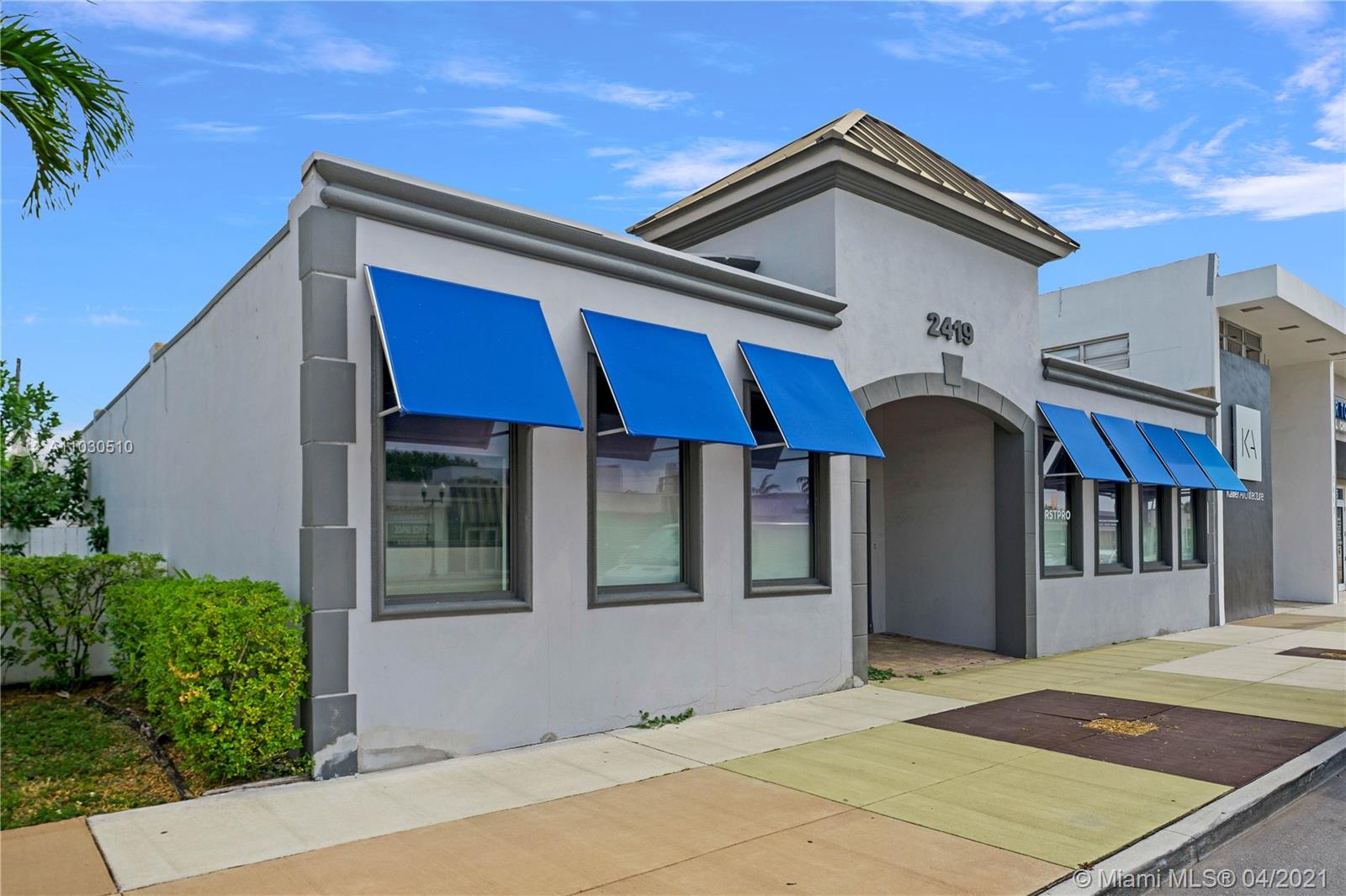 2419 Hollywood Blvd, Hollywood, FL 33020