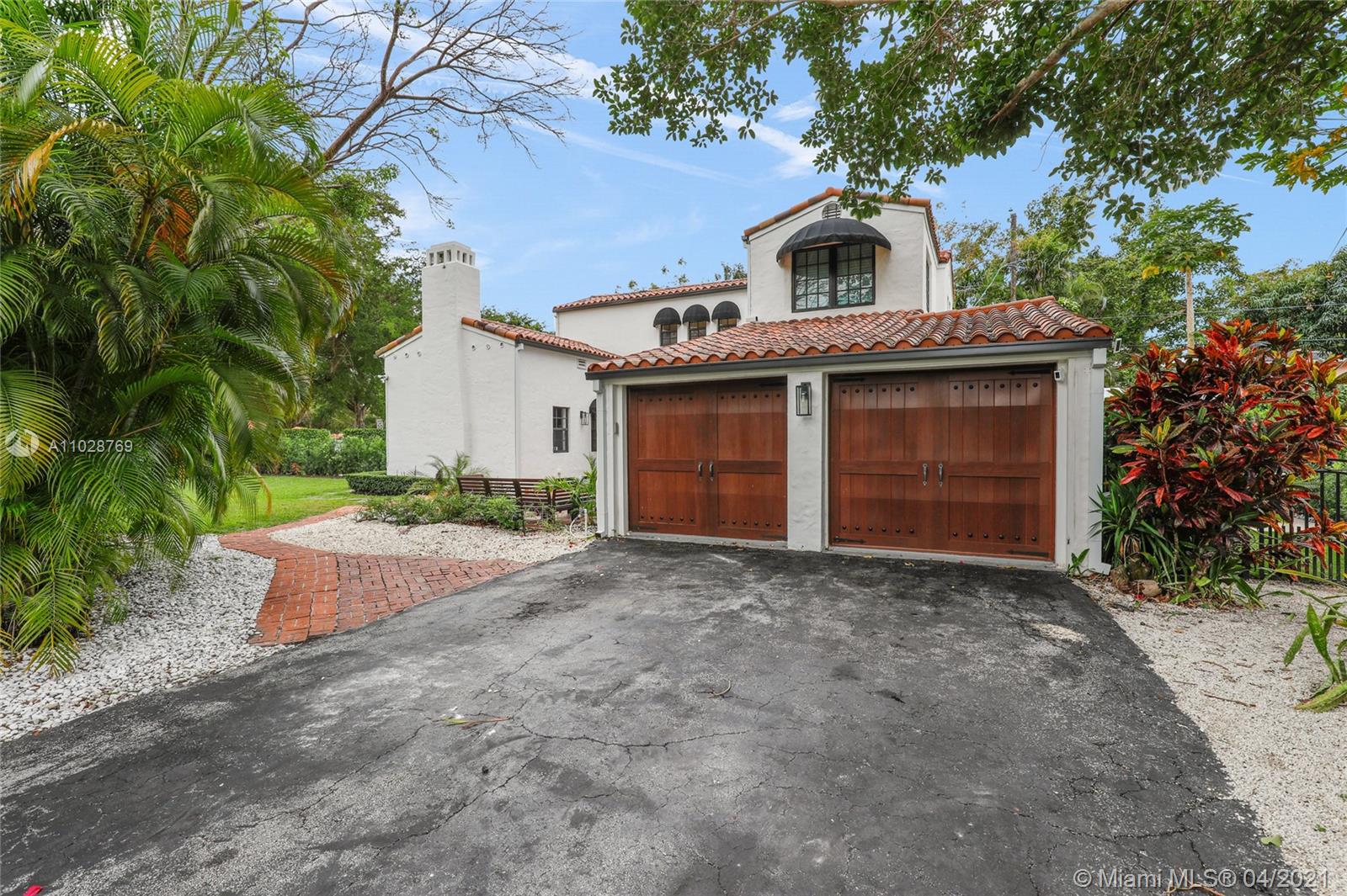 Coral Gables, FL 33146,5500 Alhambra Cir