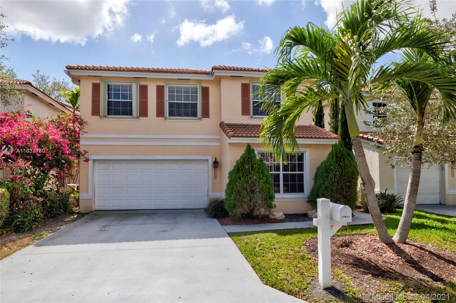 10841 NW 46th Dr, Coral Springs, FL 33076