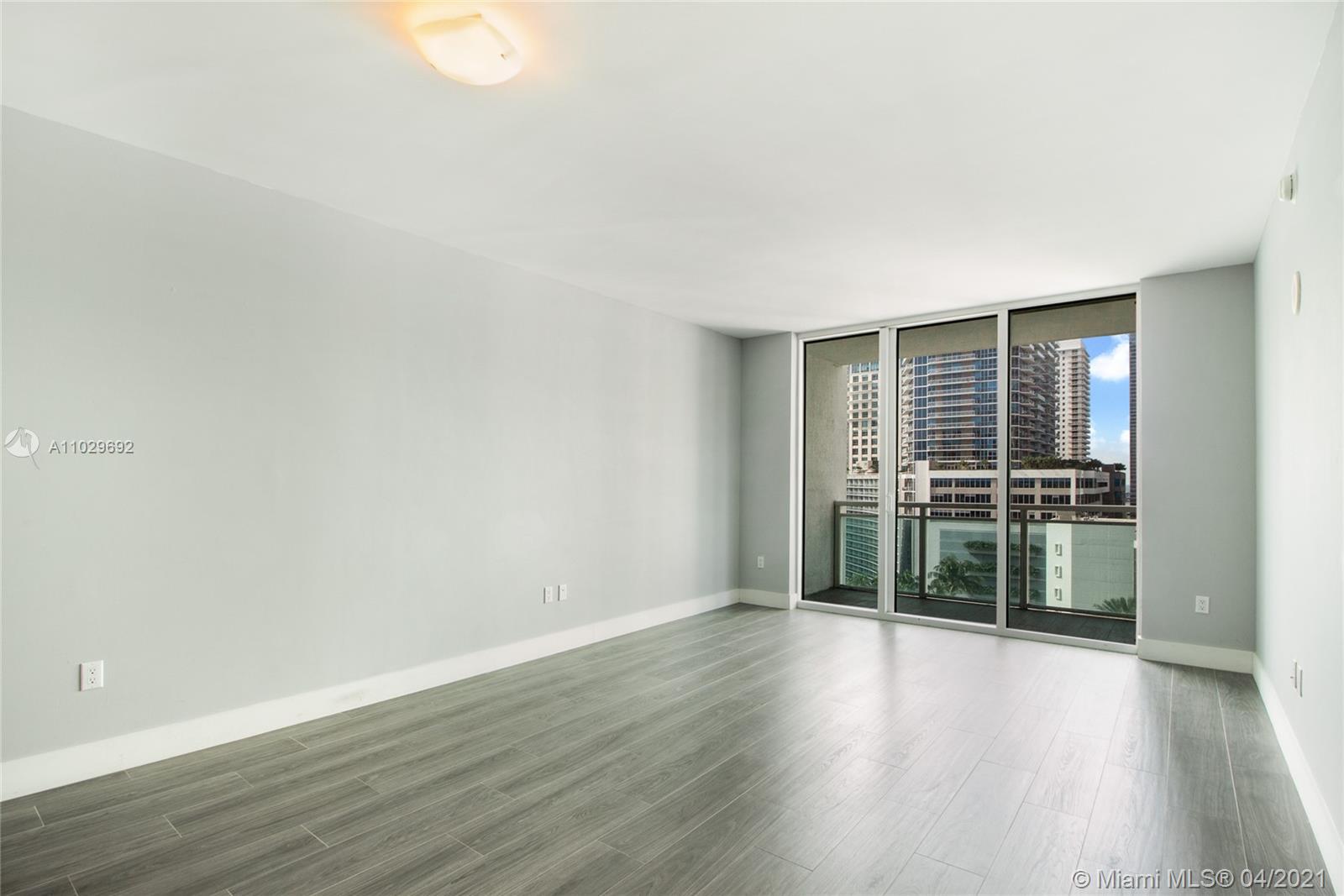 Miami, FL 33131,950 Brickell Bay Dr #1803