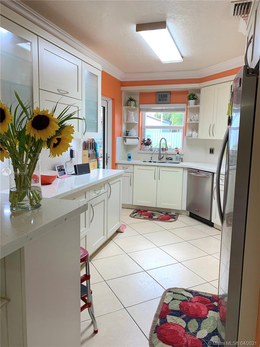 Hialeah, FL 33012,943 W 66th St