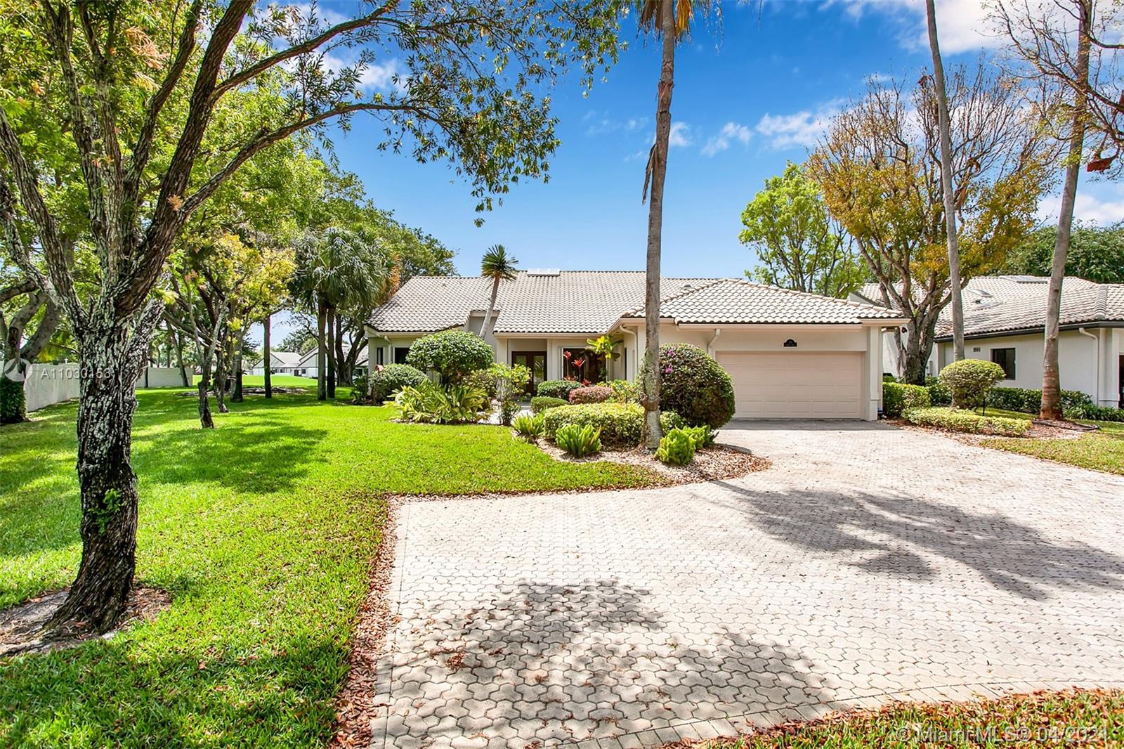 71 Bristol Dr, Boynton Beach, FL 33436