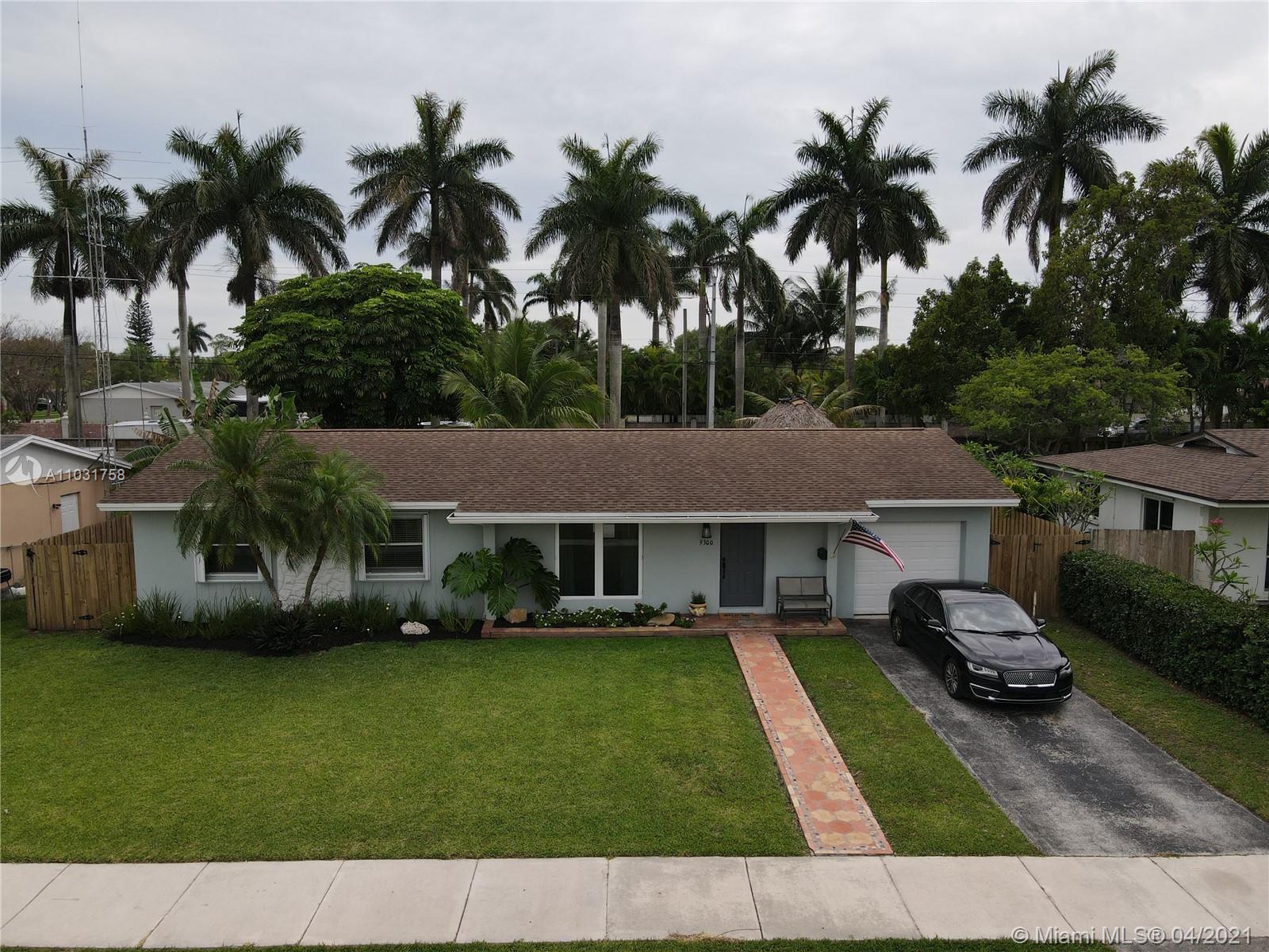 9300 SW 183rd Ter, Palmetto Bay, FL 33157