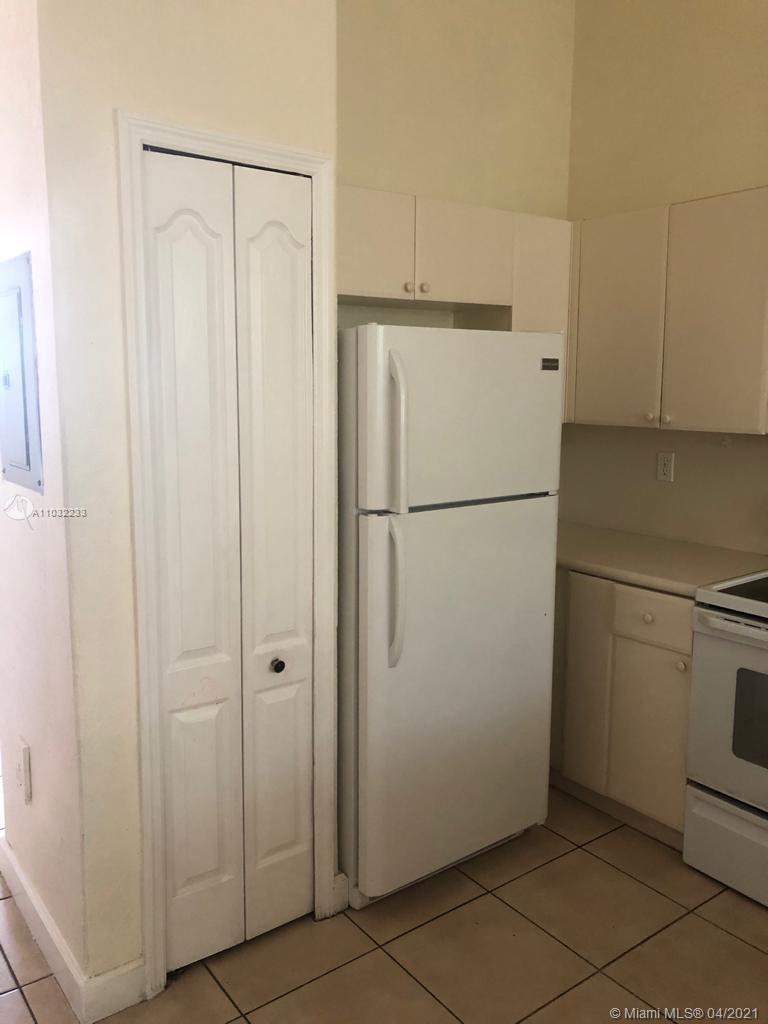 Homestead, FL 33035,1661 SE 28th St #203