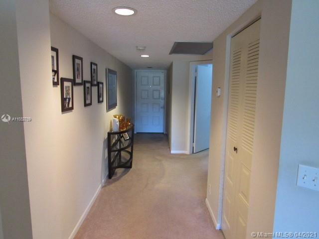 Pembroke Pines, FL 33027,300 SW 130th Ter #212B