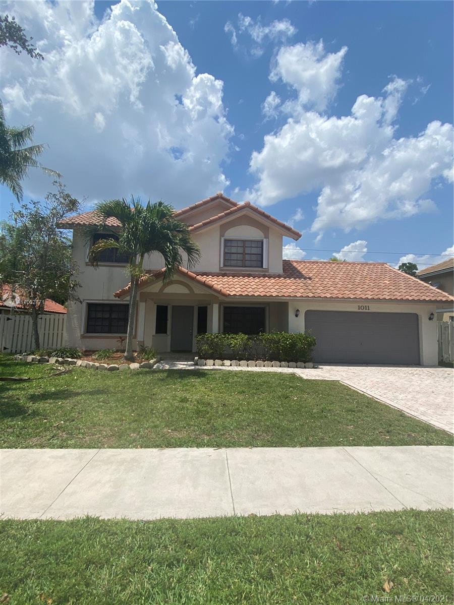 1011 Amherst Ave, Davie, FL 33325