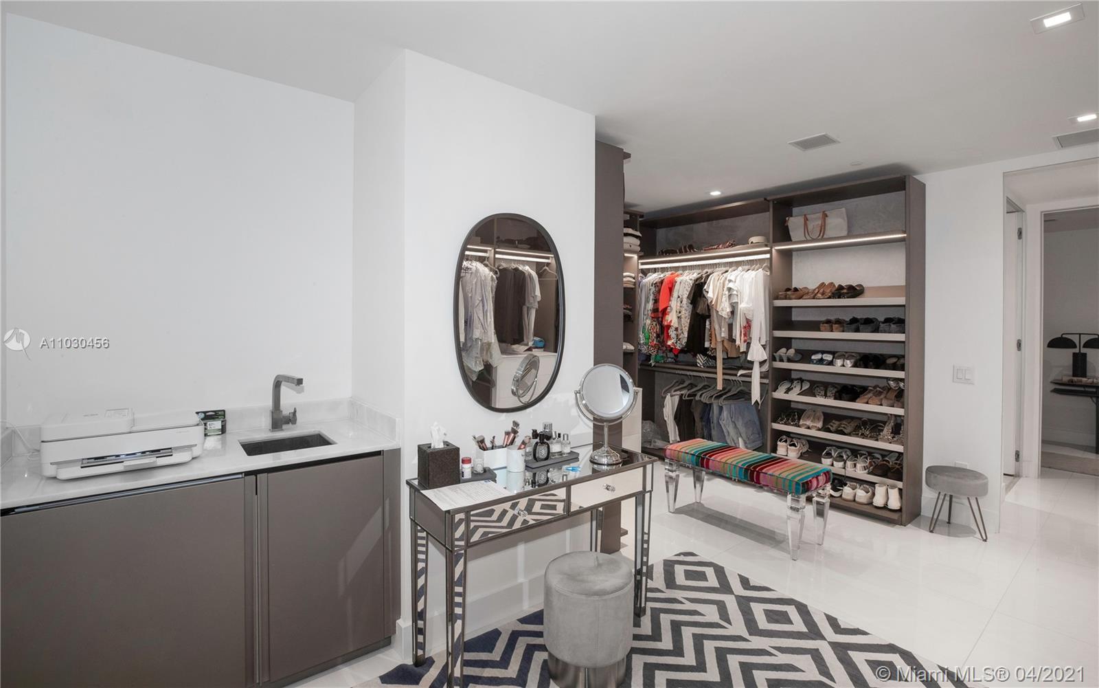 Sunny Isles Beach, Florida 33160, 4 Bedrooms Bedrooms, ,5 BathroomsBathrooms,Residential,For Sale,A11030456