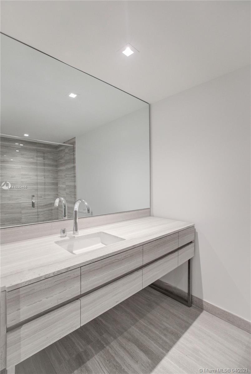 Sunny Isles Beach, Florida 33160, 4 Bedrooms Bedrooms, ,5 BathroomsBathrooms,Residential,For Sale,A11030456