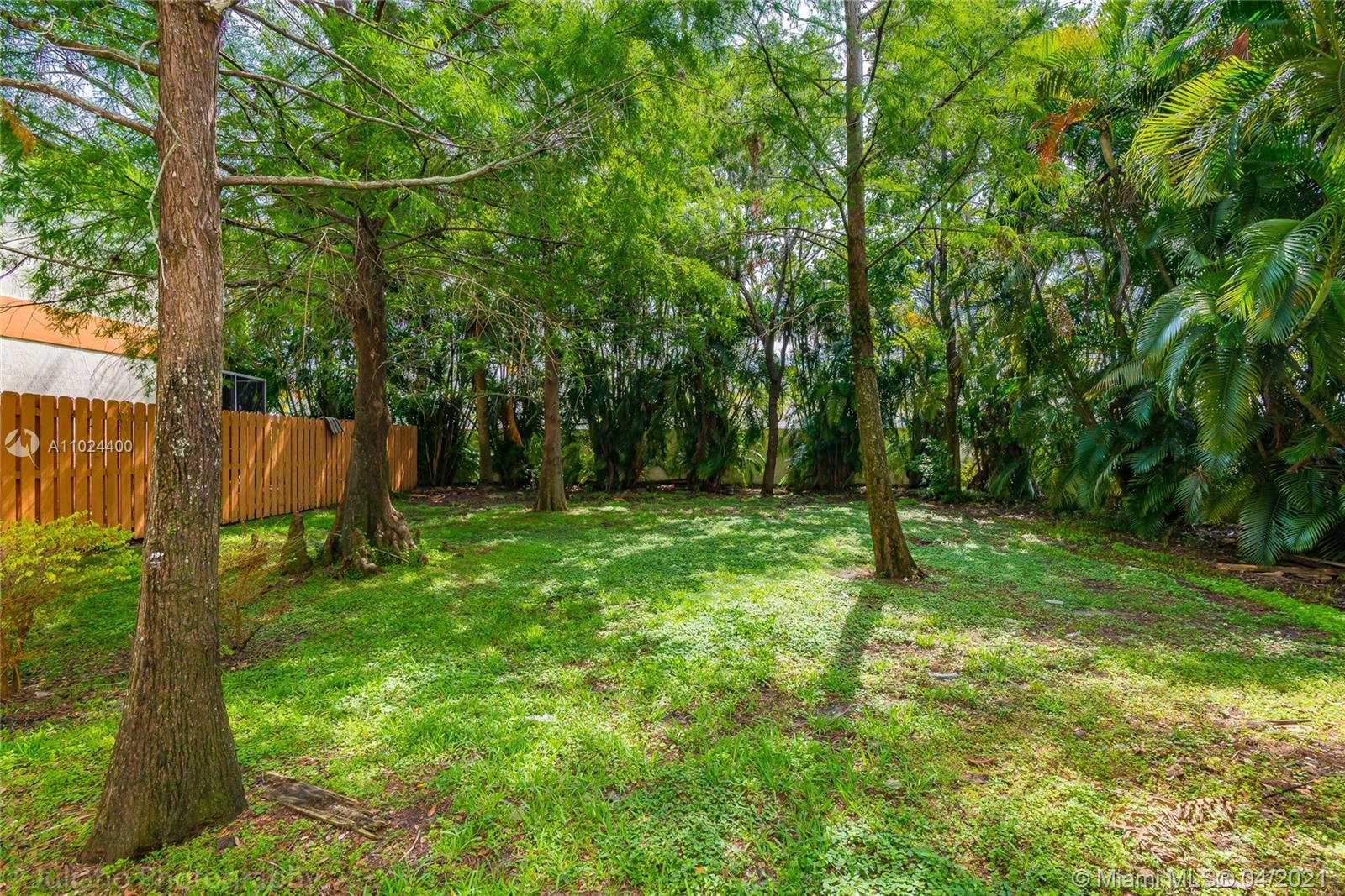 Davie, FL 33314,6524 Hidden Cove Dr #1-4