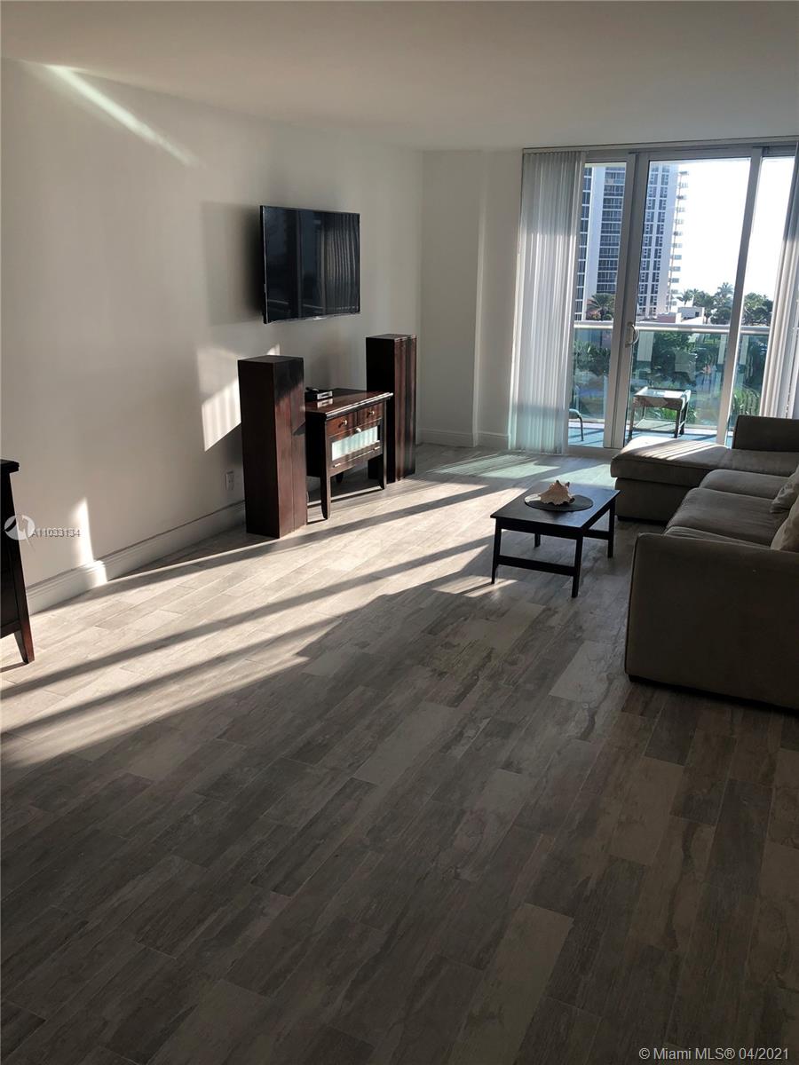 Sunny Isles Beach, FL 33160,19370 Collins Ave #803