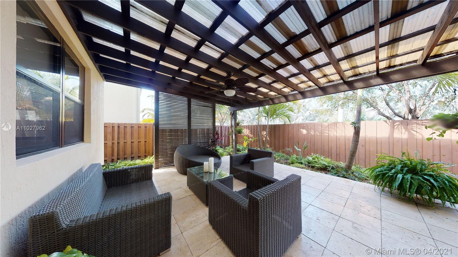 9805 NW 89th Ter, Doral, FL 33178