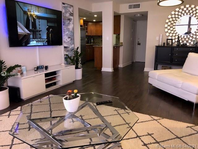 Miami, FL 33131,1440 Brickell Bay Dr #603