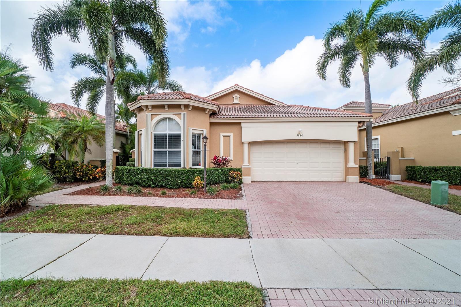 5840 NW 122nd Ter, Coral Springs, FL 33076