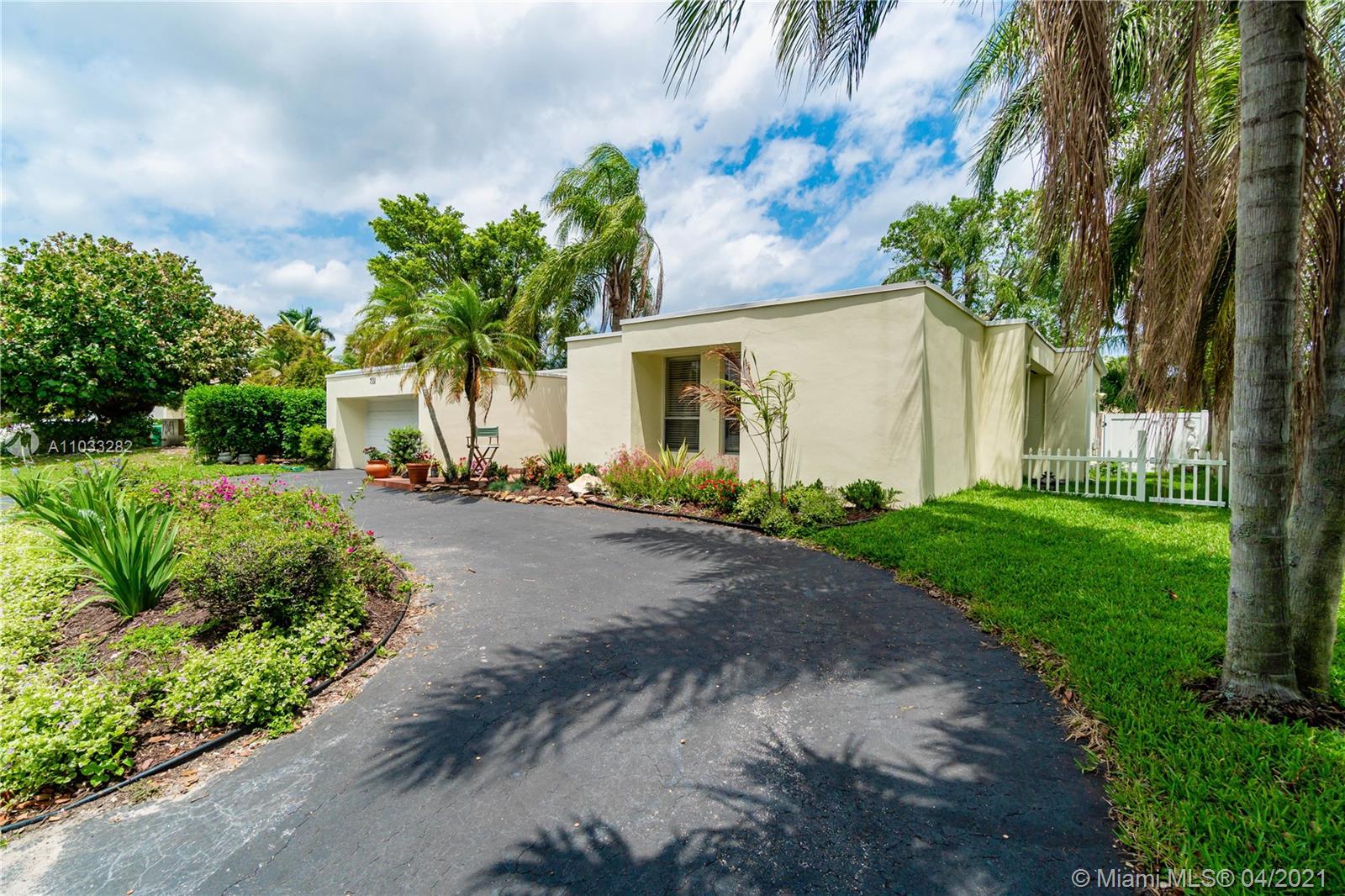 7331 NW 35th Ct, Lauderhill, FL 33319