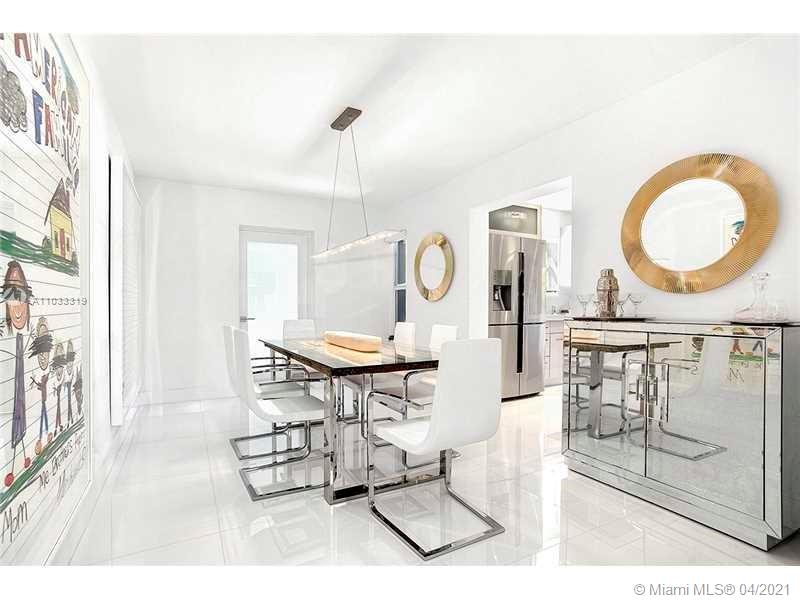 Miami Beach, FL 33140,616 W 51 ST