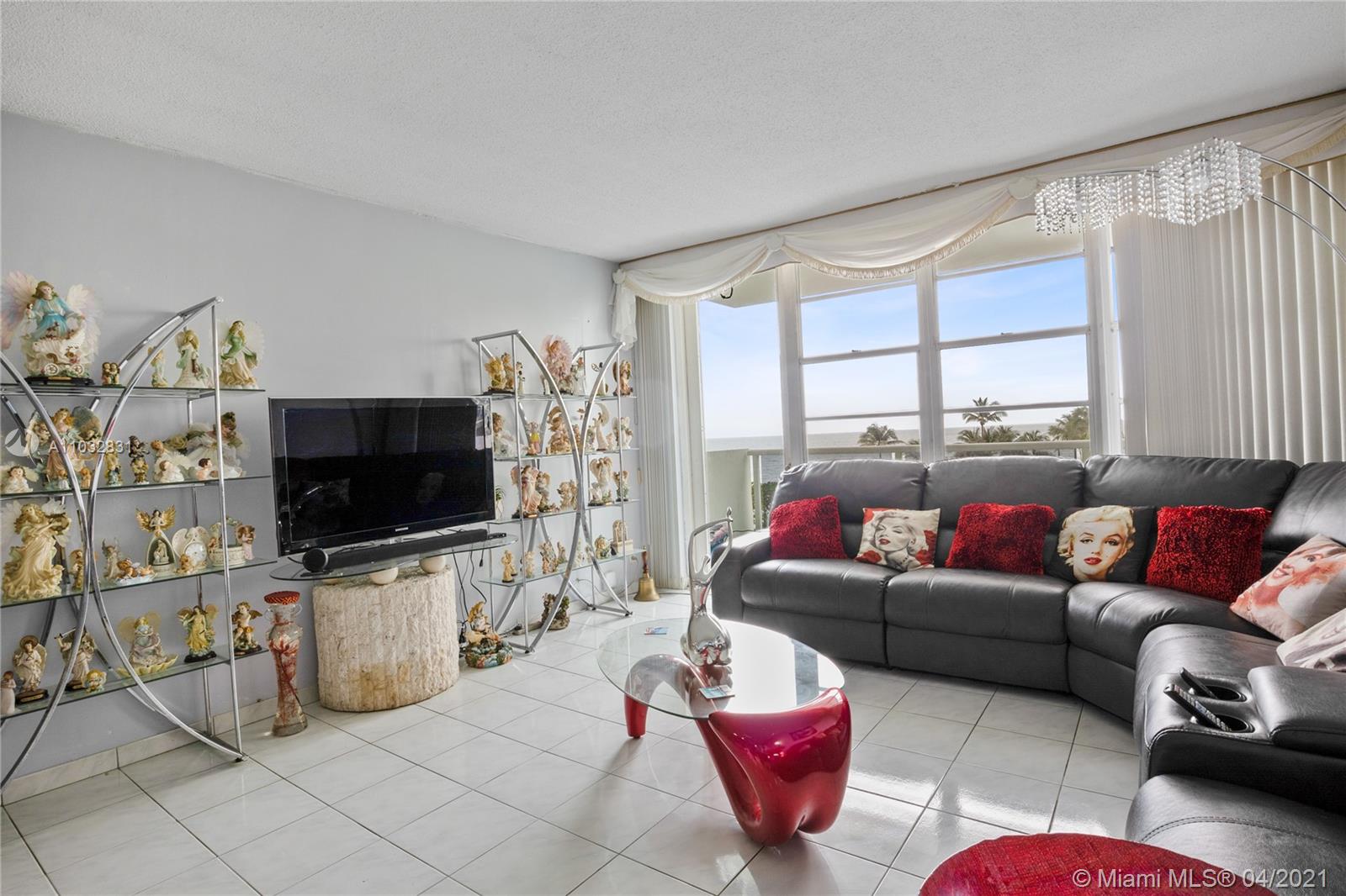 Hollywood, FL 33019,3725 S Ocean Dr #414