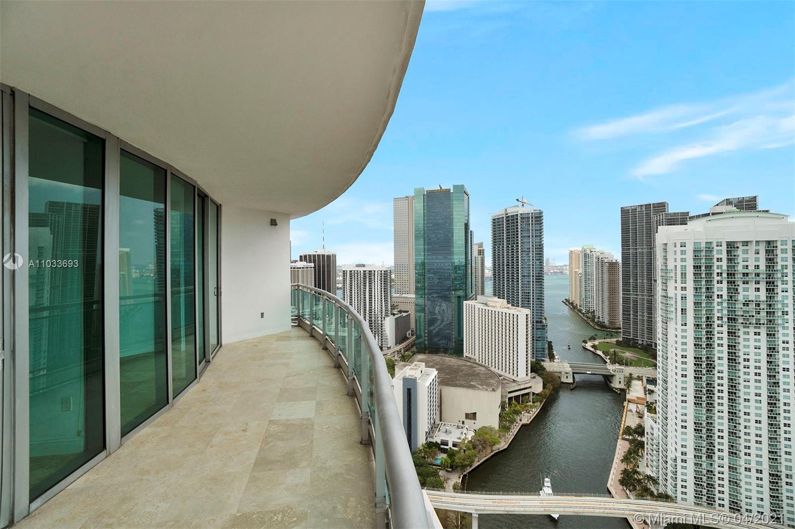 350 S Miami Ave #4002, Miami, FL 33130