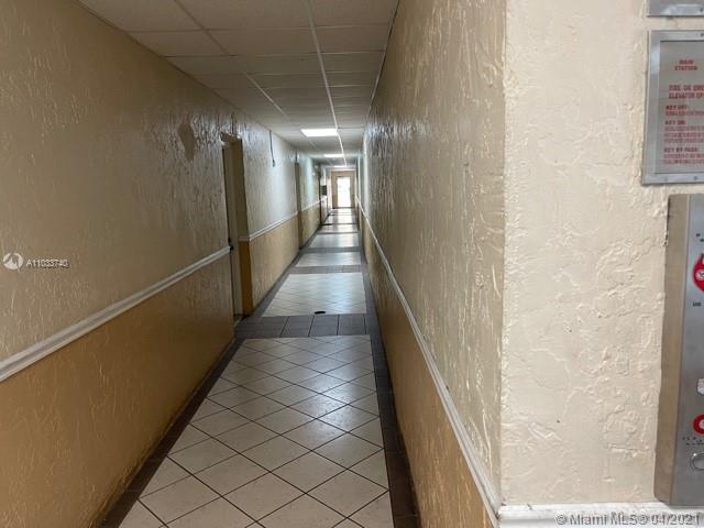 Hialeah, FL 33012,5755 W 20  Ave #403