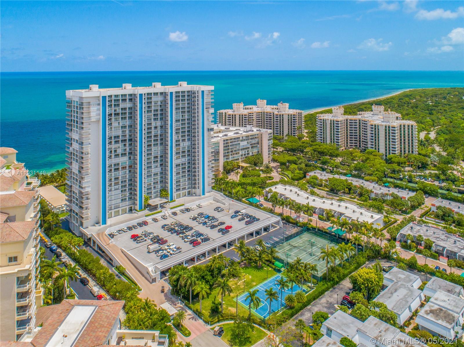 Key Biscayne, FL 33149,881 Ocean Dr #9A