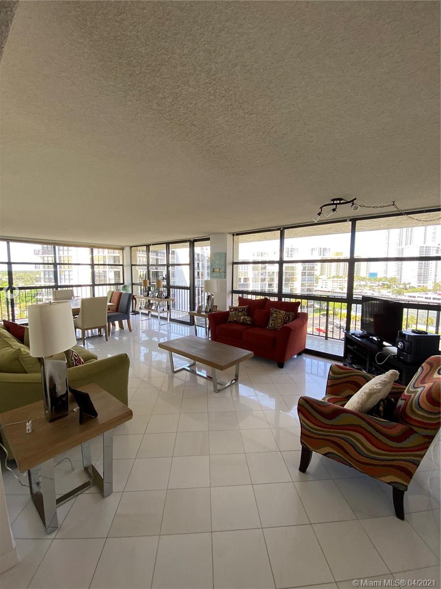 Hallandale Beach, FL 33009,600 Parkview Dr #810